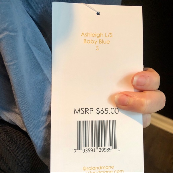 NWT open back yoga top - Picture 4 of 4